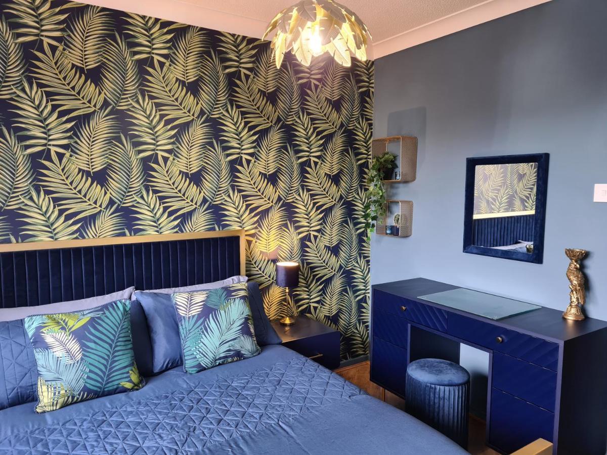 Stunning 2 Bed House Near Coastal Path/Lake/Beach Llanelli Extérieur photo