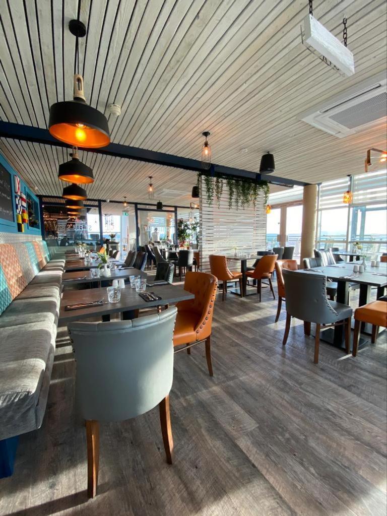 Stunning 2 Bed House Near Coastal Path/Lake/Beach Llanelli Extérieur photo
